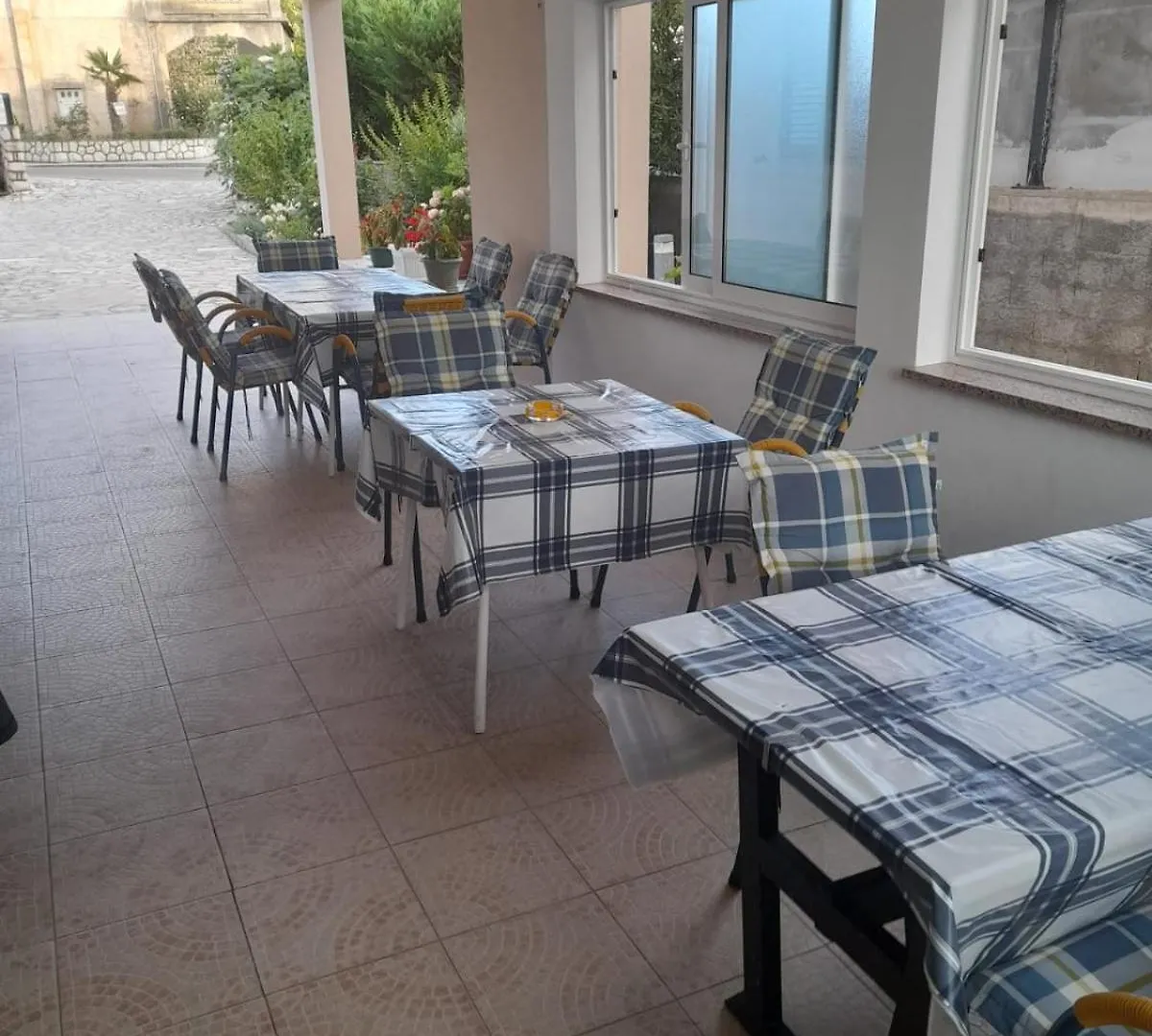Apartmani I Sobe Lidija Lopar