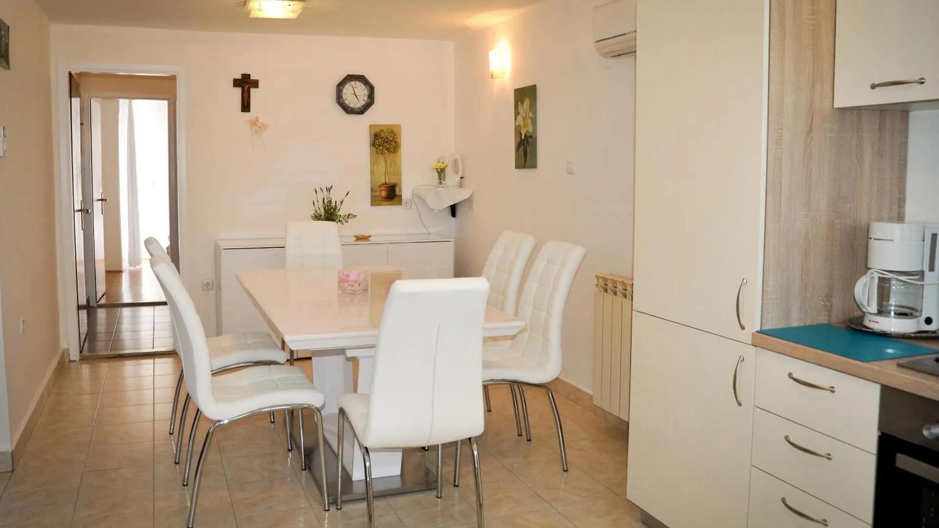 Guest house Apartmani I Sobe Lidija Lopar Croatia